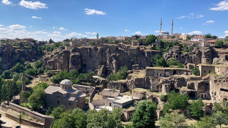 guzelyurt monasty vadisi